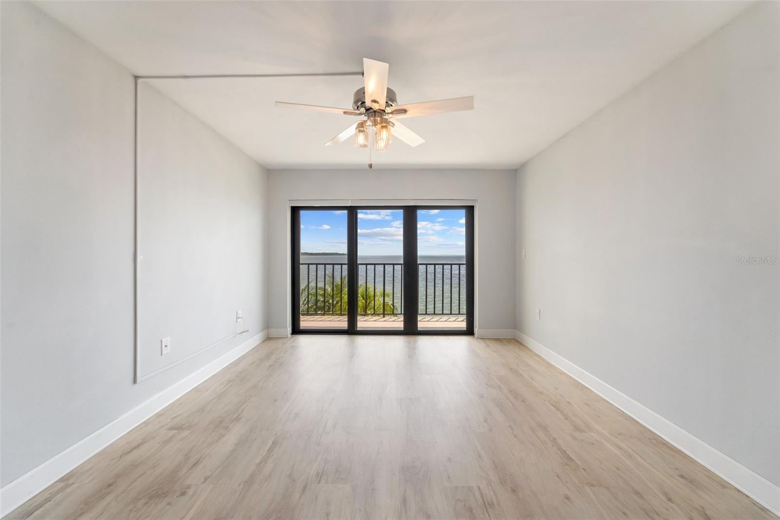 Image 30 of 64 For 7540 Sunshine Skyway Lane S 121