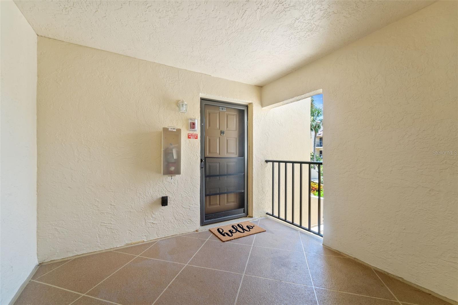 Image 4 of 64 For 7540 Sunshine Skyway Lane S 121