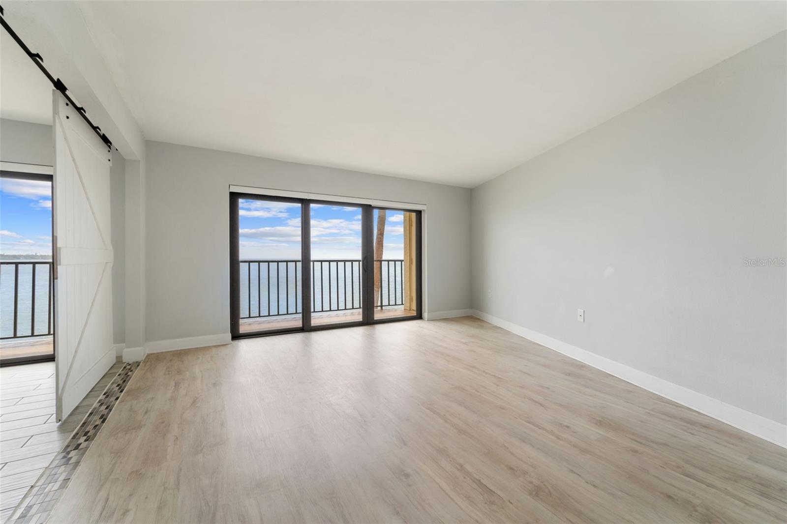 Image 42 of 64 For 7540 Sunshine Skyway Lane S 121