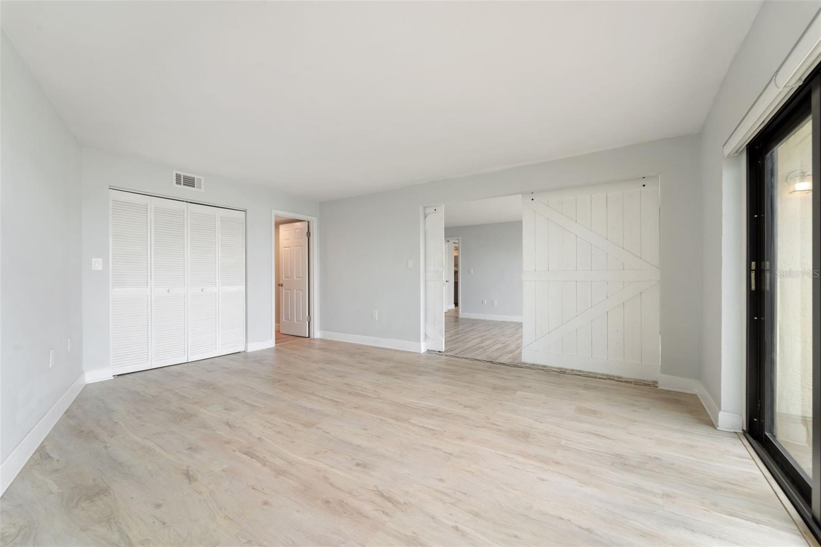Image 43 of 64 For 7540 Sunshine Skyway Lane S 121