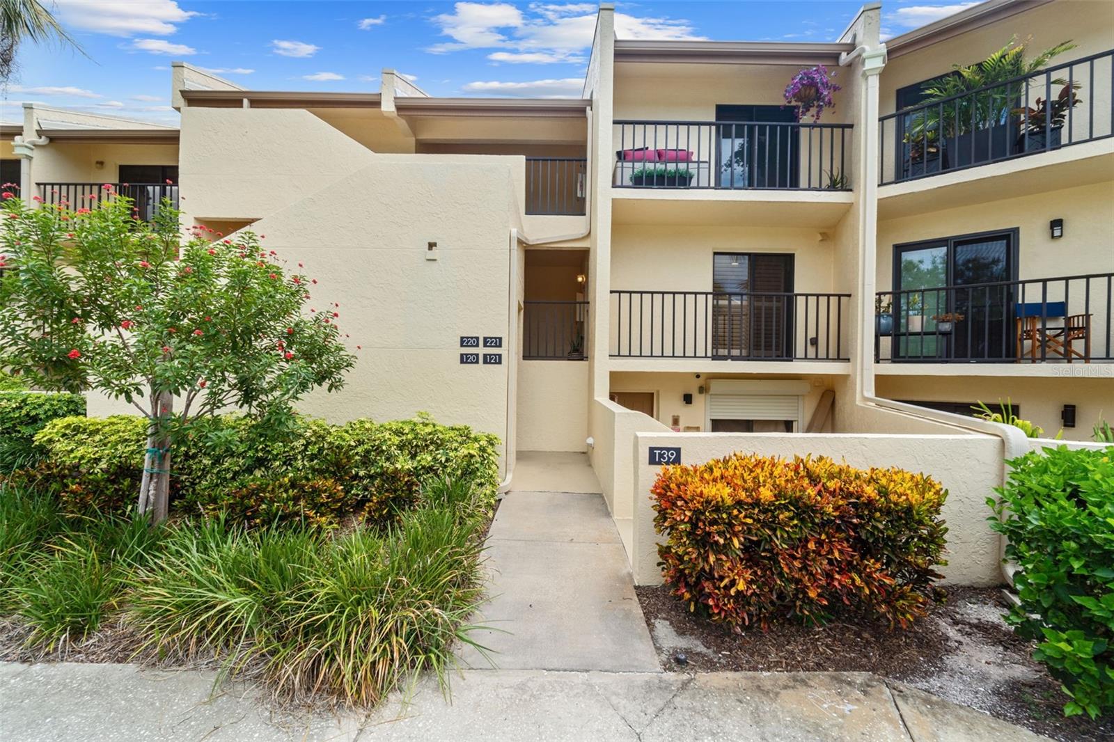 Image 50 of 64 For 7540 Sunshine Skyway Lane S 121