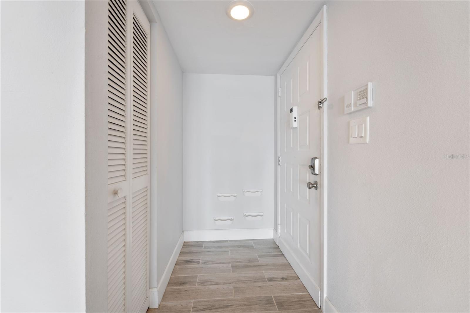Image 6 of 64 For 7540 Sunshine Skyway Lane S 121
