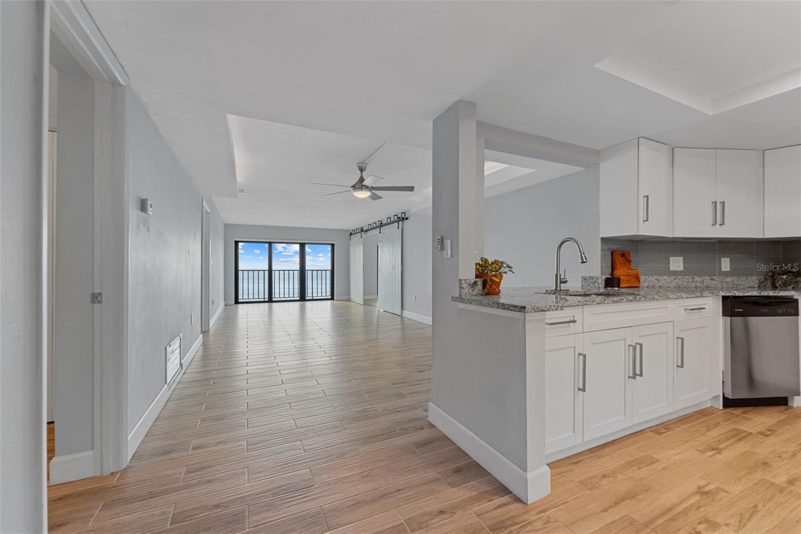 Image 8 of 64 For 7540 Sunshine Skyway Lane S 121