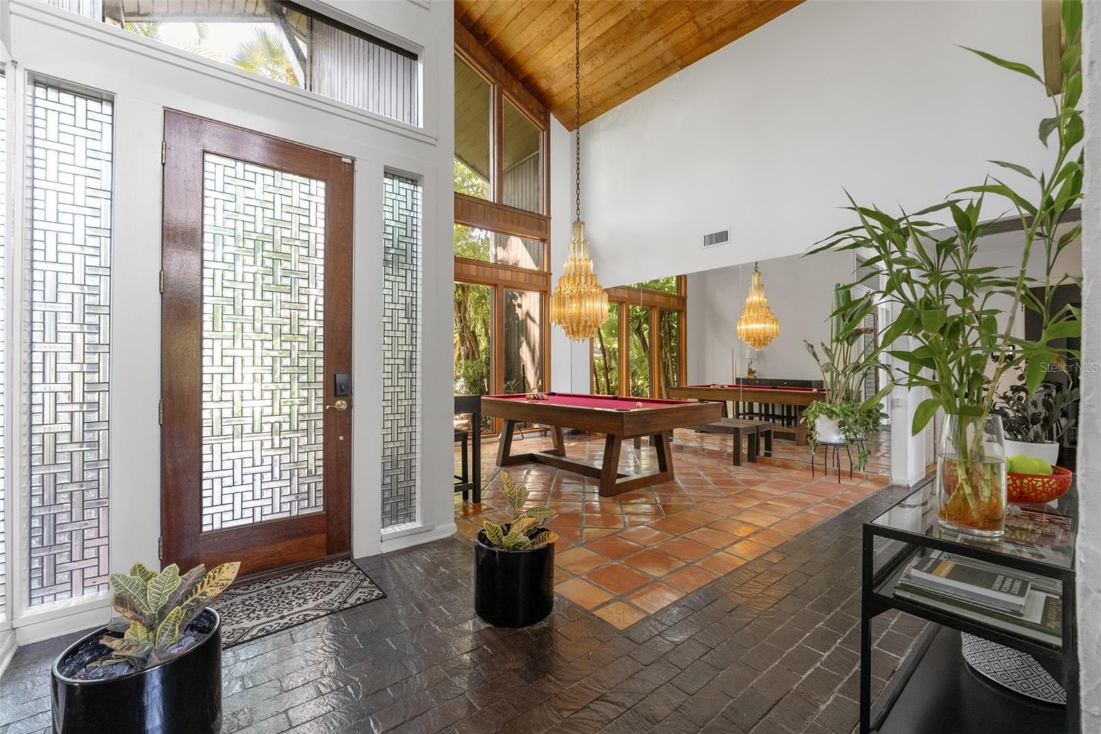 Listing photo id 1 for 14506 Anchoret Road