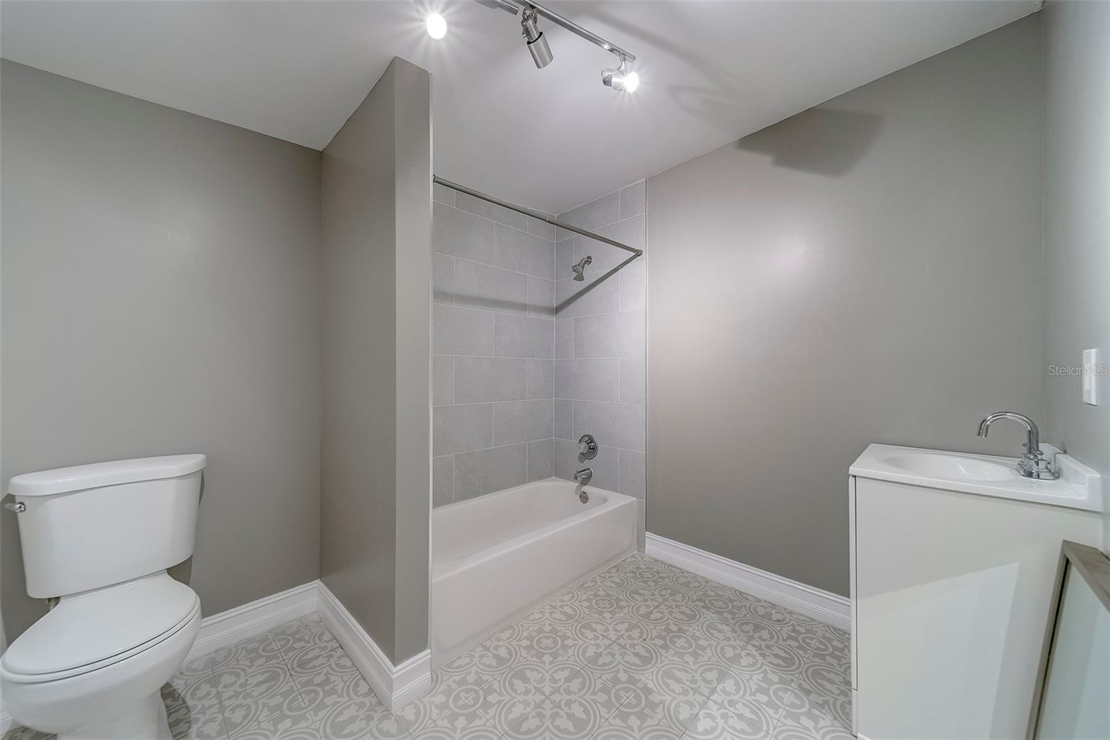 Image 12 of 44 For 2044 21st Street S