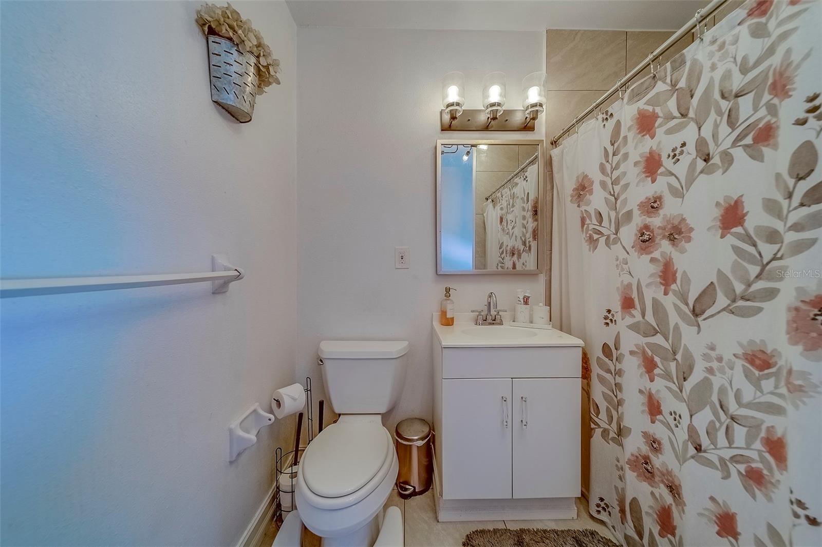 Image 16 of 44 For 2044 21st Street S