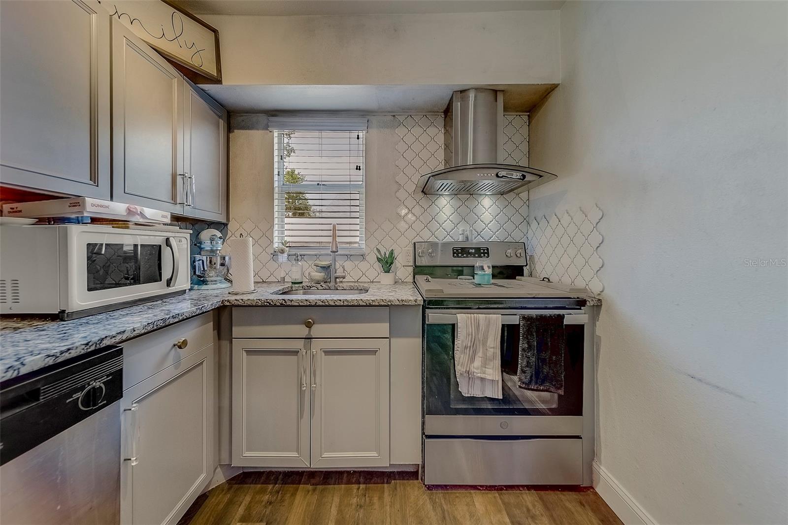 Image 2 of 44 For 2044 21st Street S