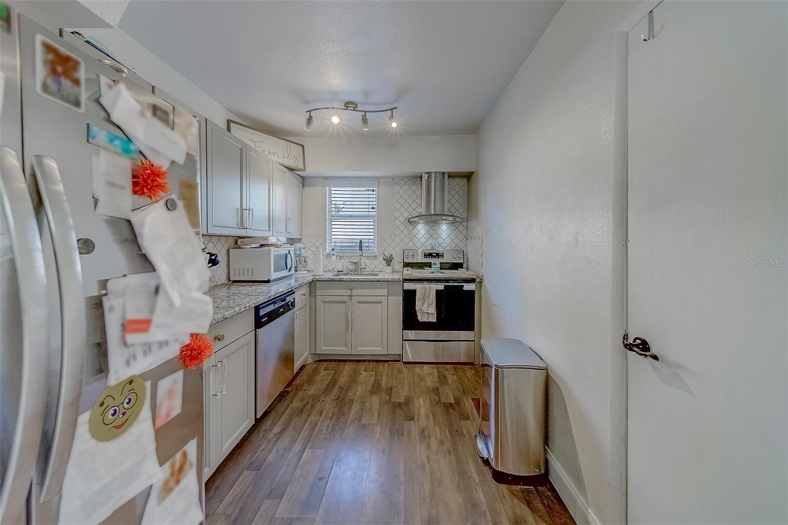Image 4 of 44 For 2044 21st Street S