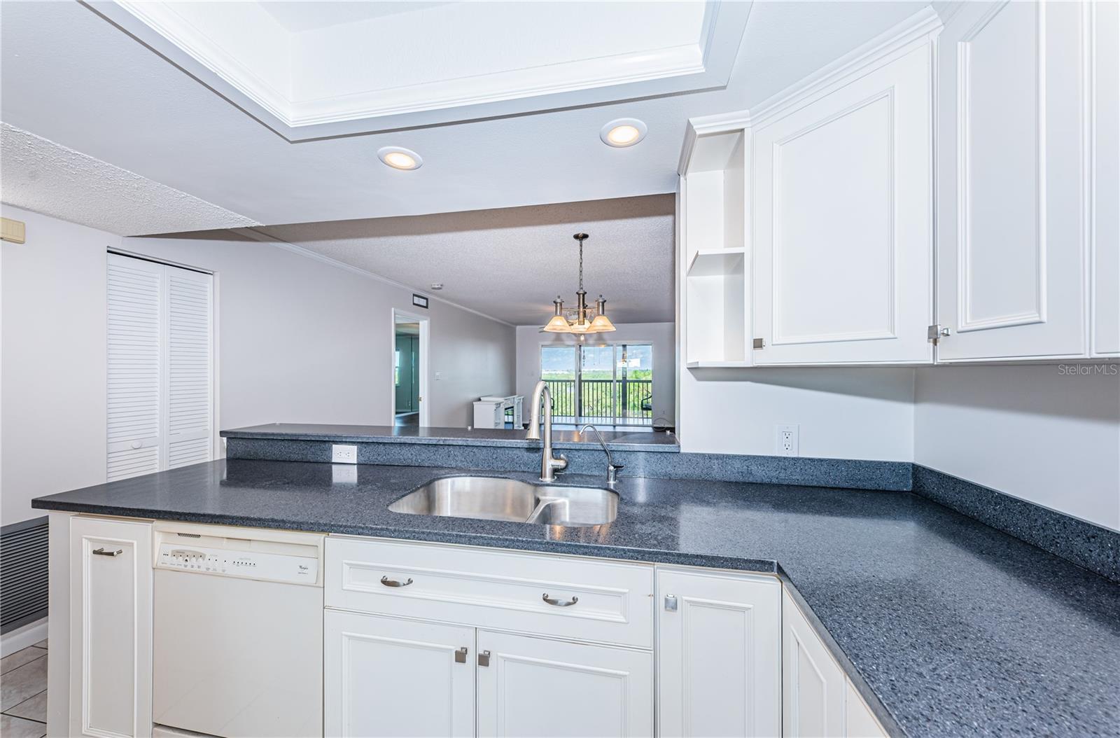Image 16 of 50 For 5400 Park Street N 609
