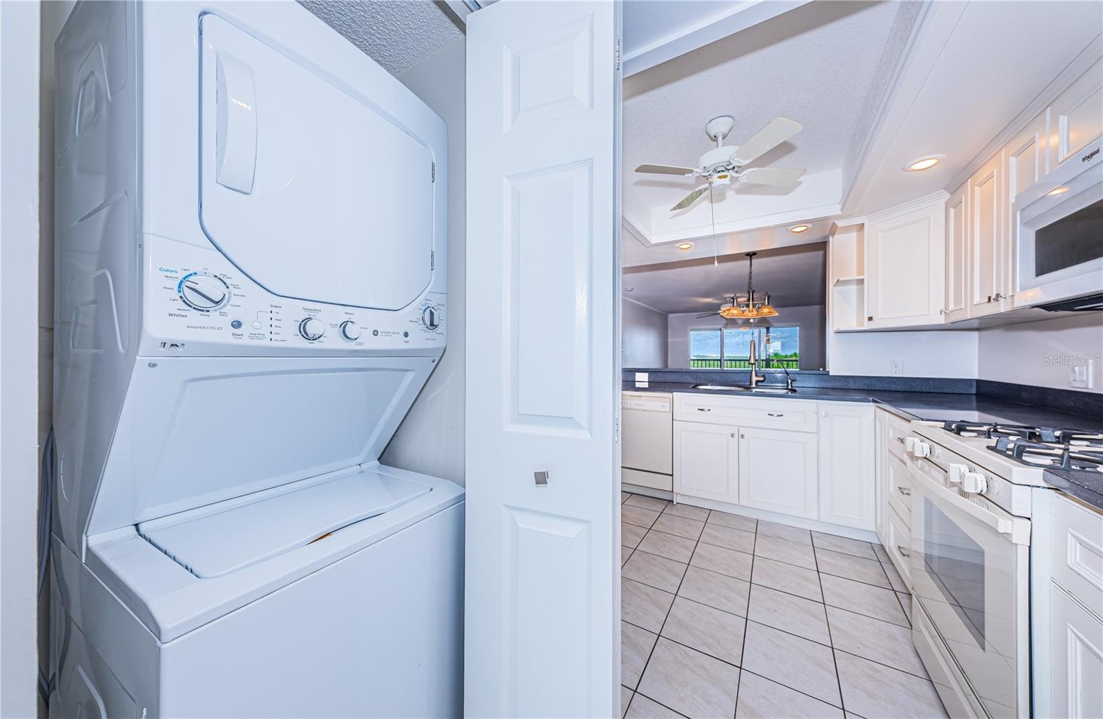 Image 17 of 50 For 5400 Park Street N 609