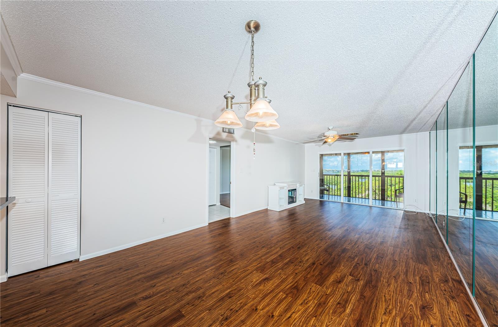 Image 18 of 50 For 5400 Park Street N 609