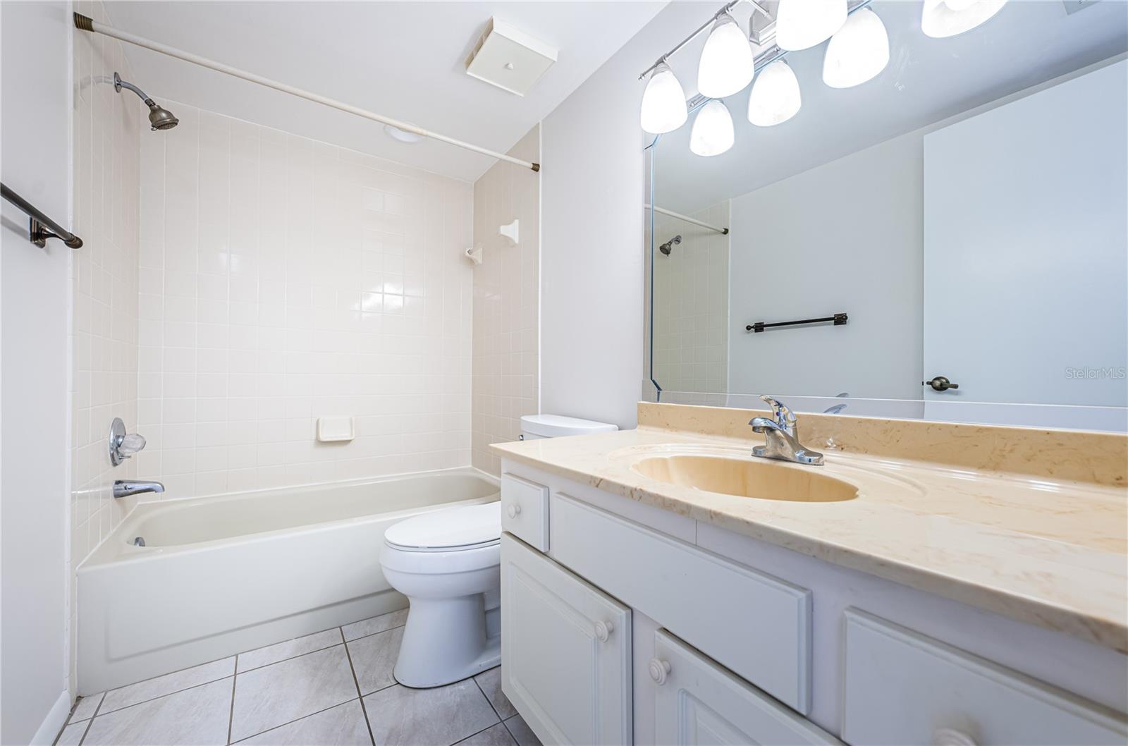 Image 33 of 50 For 5400 Park Street N 609