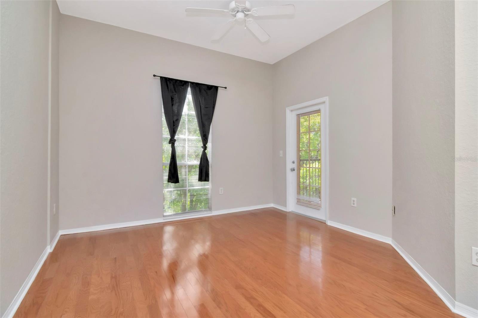 Image 14 of 38 For 504 Armenia Avenue 1334