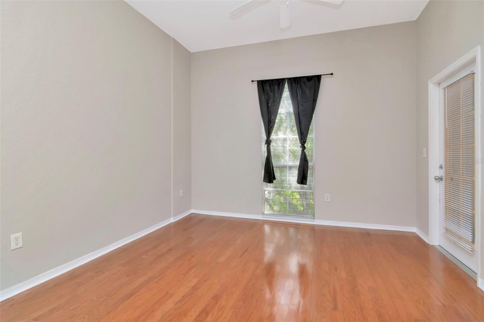 Image 15 of 38 For 504 Armenia Avenue 1334
