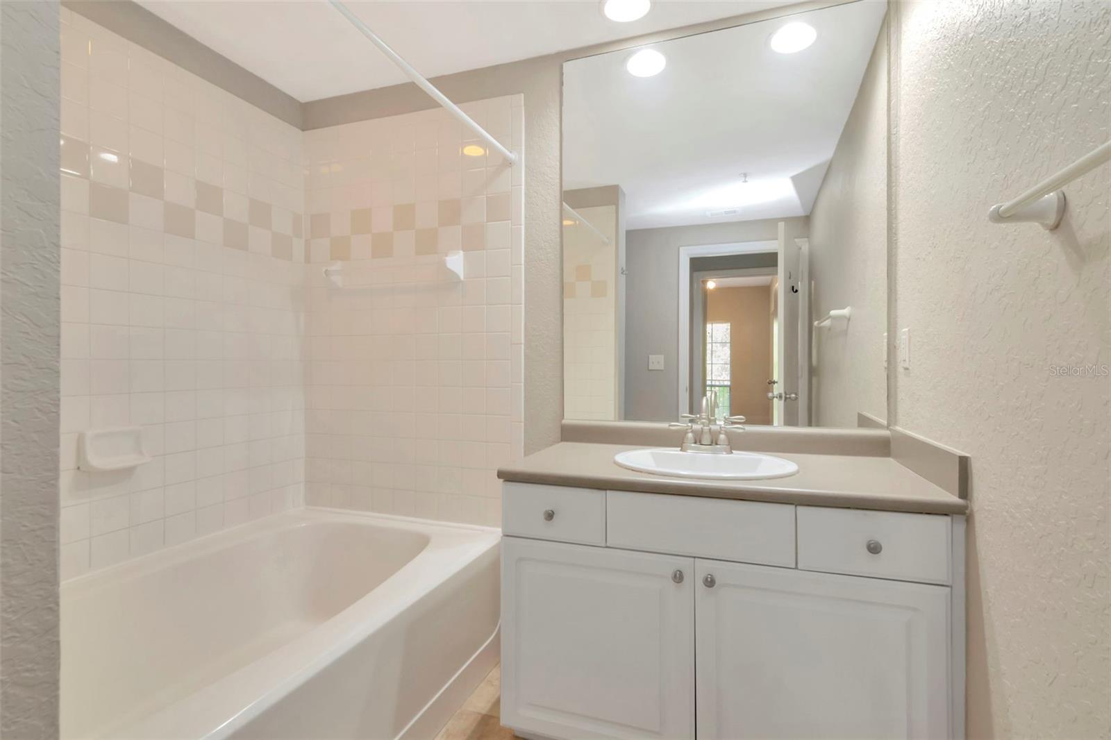 Image 20 of 38 For 504 Armenia Avenue 1334