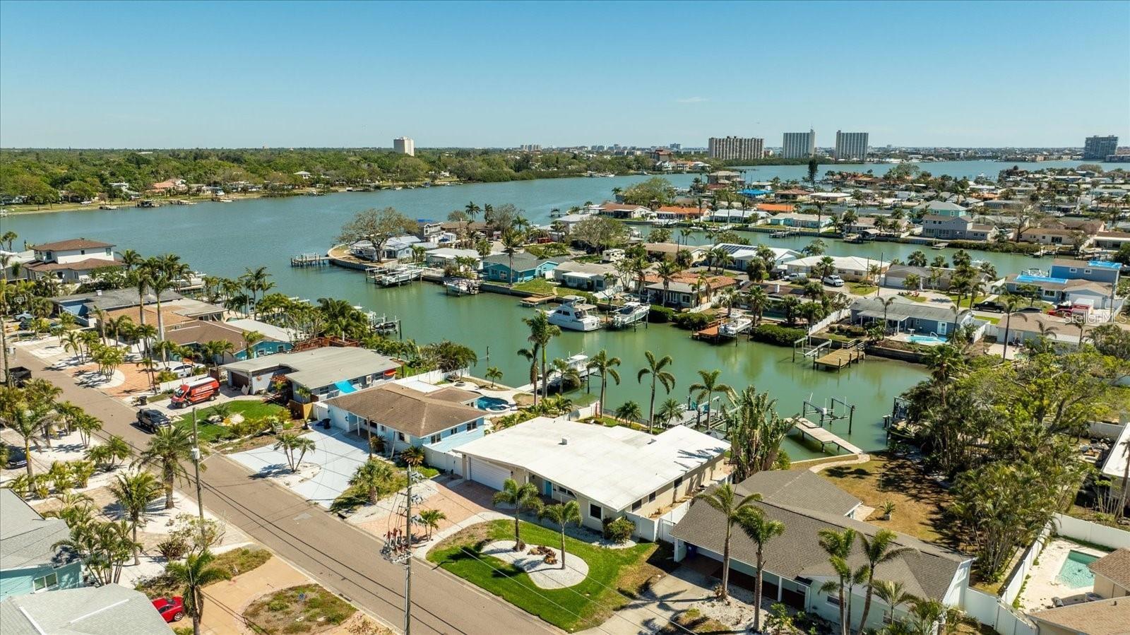 Image 3 of 15 For 7870 Causeway Boulevard S