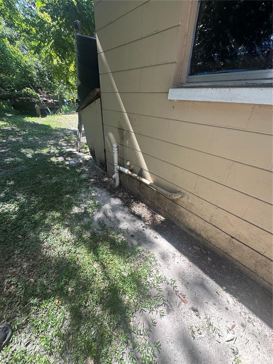 Image 19 of 27 For 3806 52nd Street
