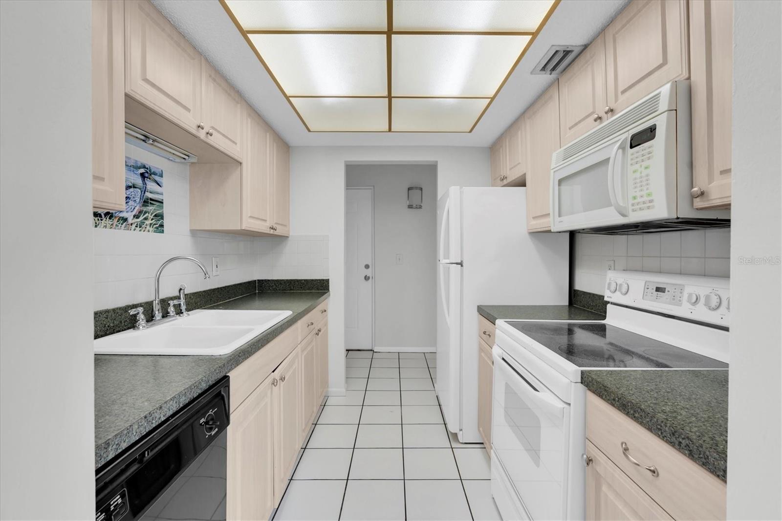 Image 3 of 18 For 11566 7th Lane N 1202