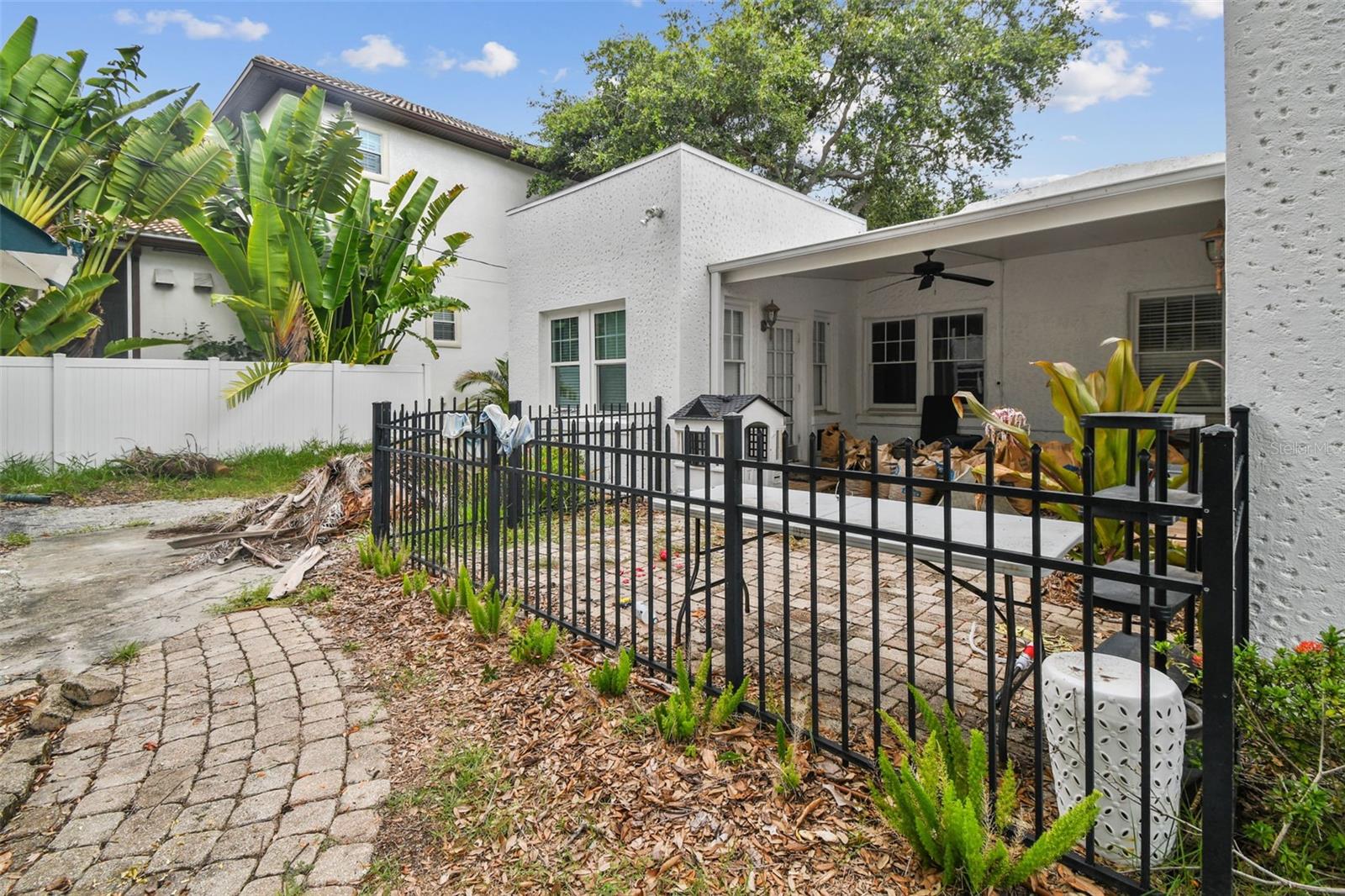 Listing photo id 9 for 4616 Lamb Avenue