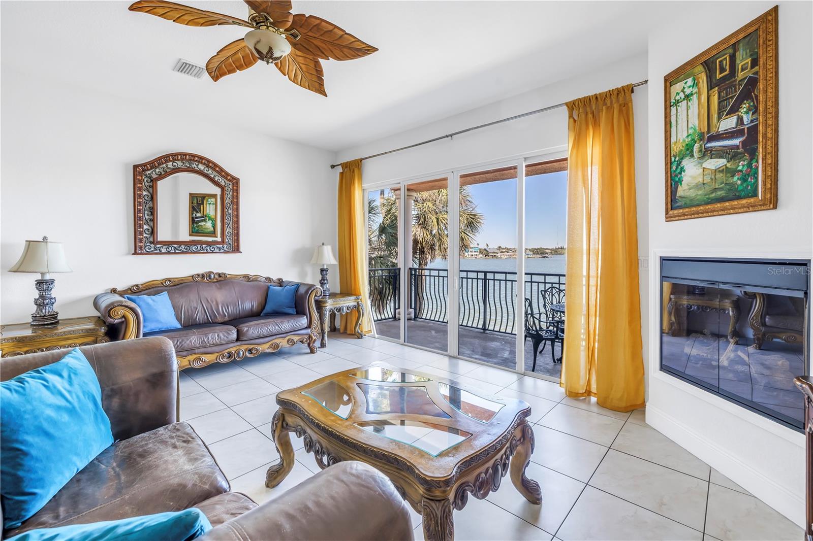 Image 10 of 72 For 17821 Gulf Boulevard B