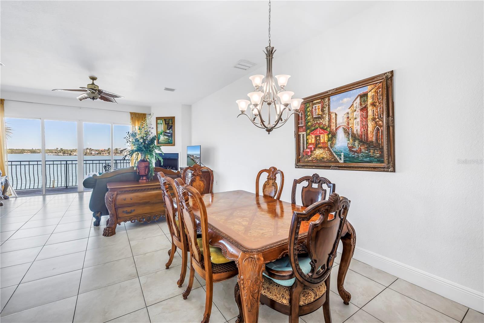 Image 17 of 72 For 17821 Gulf Boulevard B