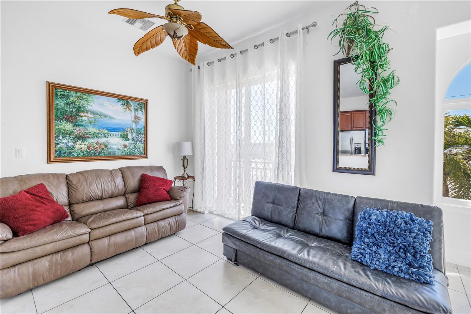 Image 27 of 72 For 17821 Gulf Boulevard B