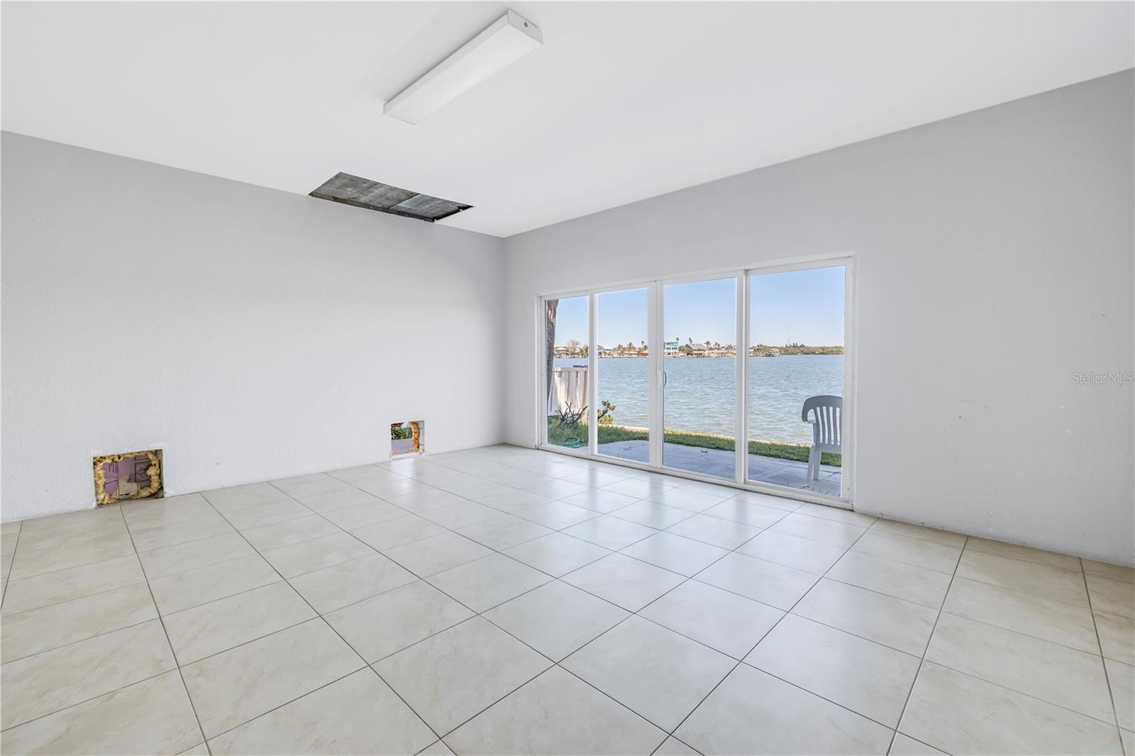 Image 49 of 72 For 17821 Gulf Boulevard B
