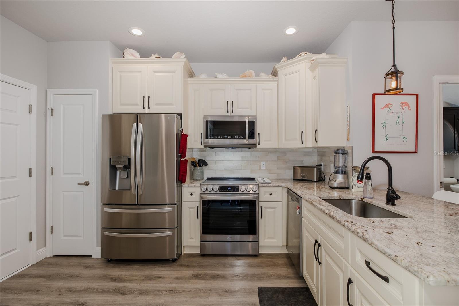 Listing photo id 3 for 5498 Riverwalk Preserve Drive