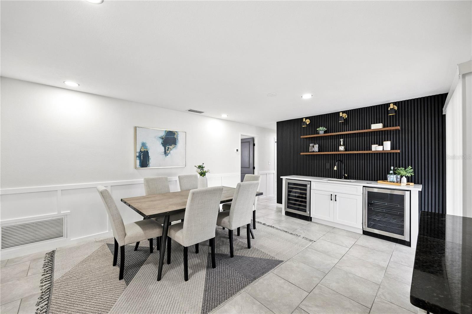 Image 14 of 36 For 4250 14th Way Ne