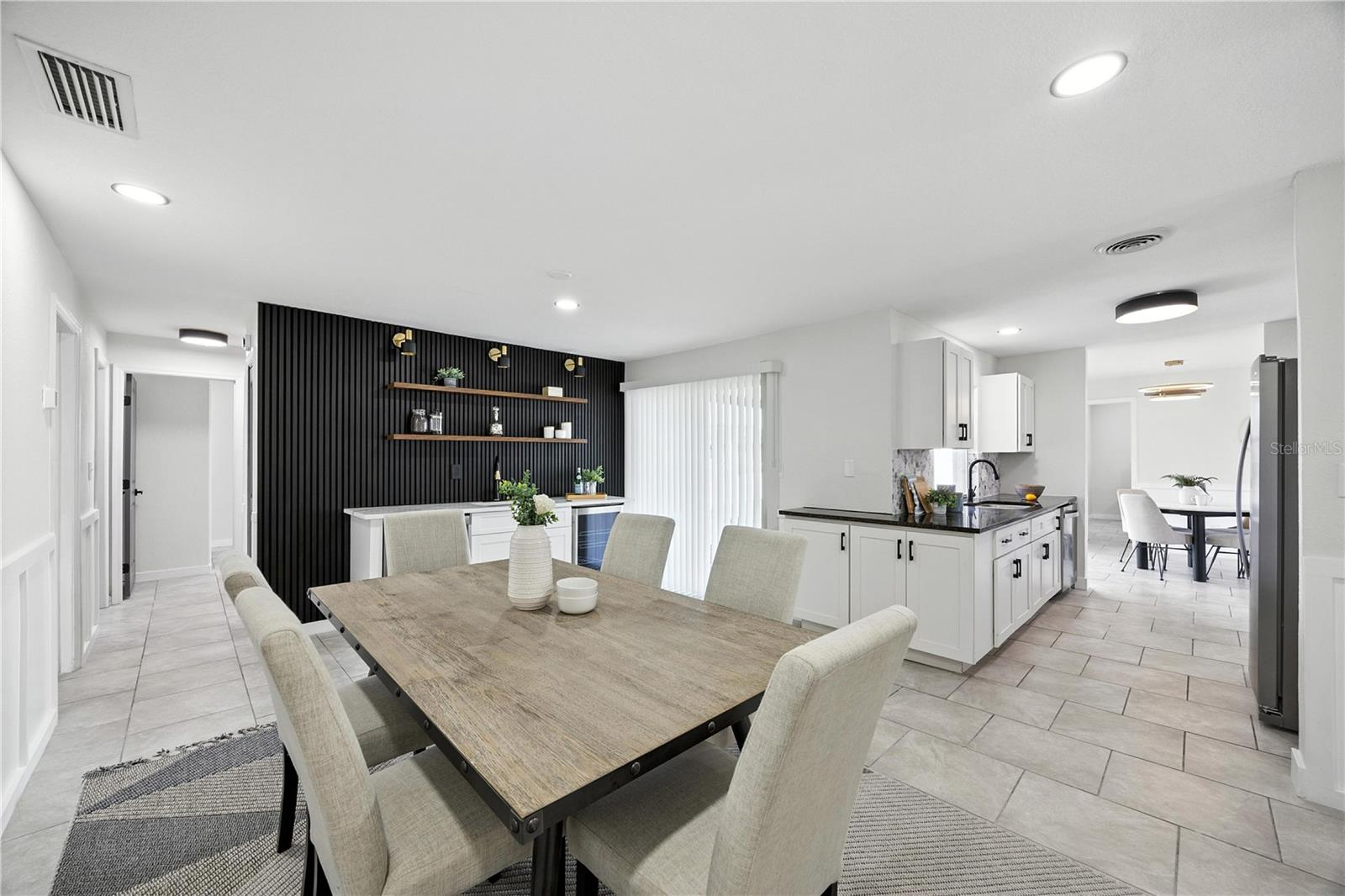 Image 16 of 36 For 4250 14th Way Ne