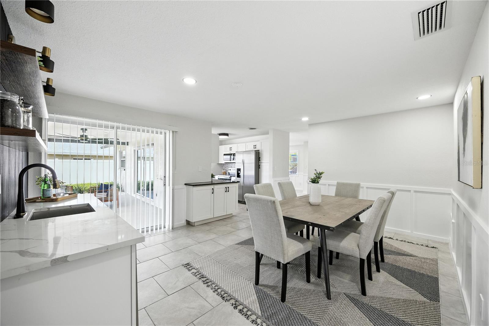 Image 17 of 36 For 4250 14th Way Ne
