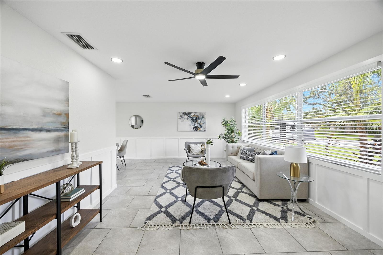 Image 5 of 36 For 4250 14th Way Ne