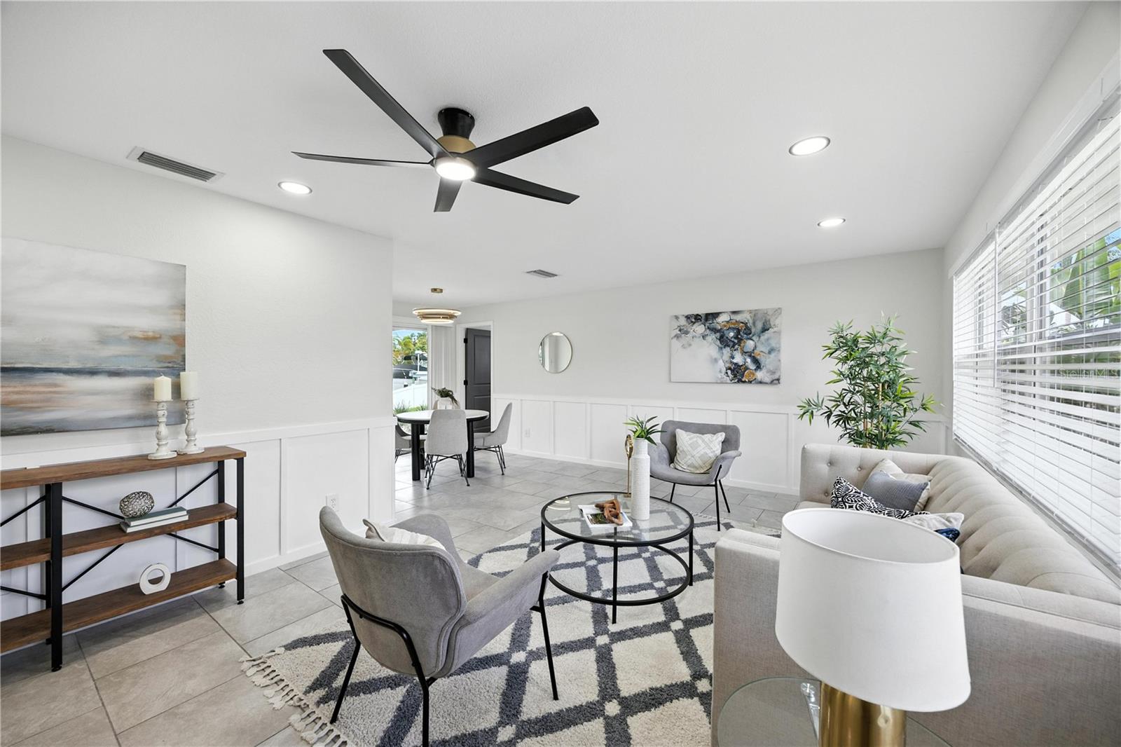 Image 6 of 36 For 4250 14th Way Ne