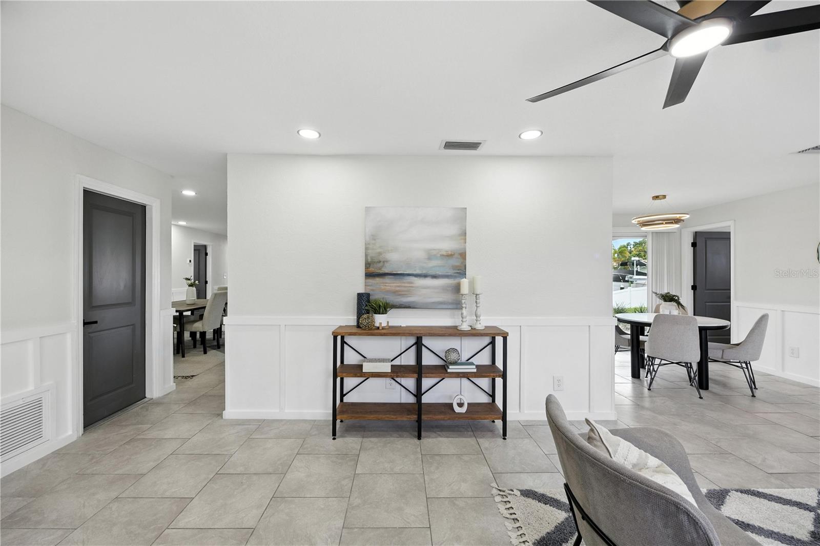 Image 7 of 36 For 4250 14th Way Ne