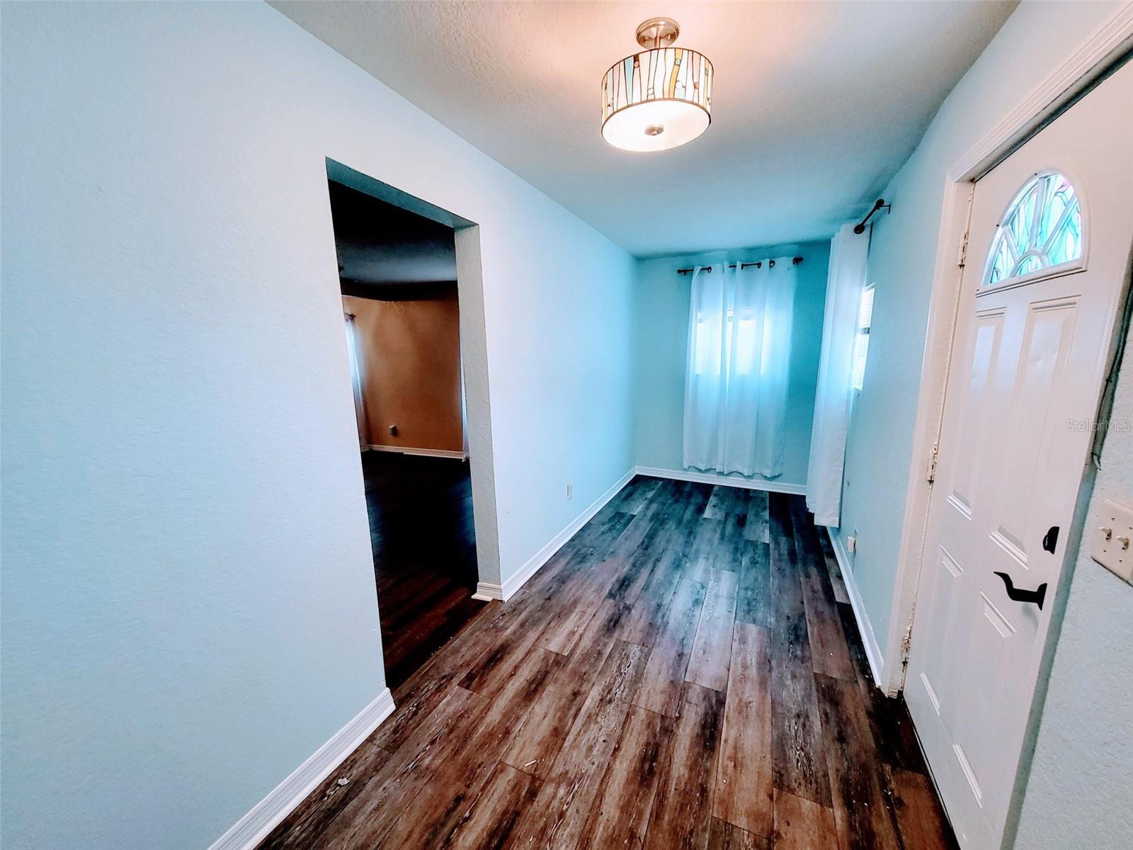 Image 3 of 12 For 201 35th Street S