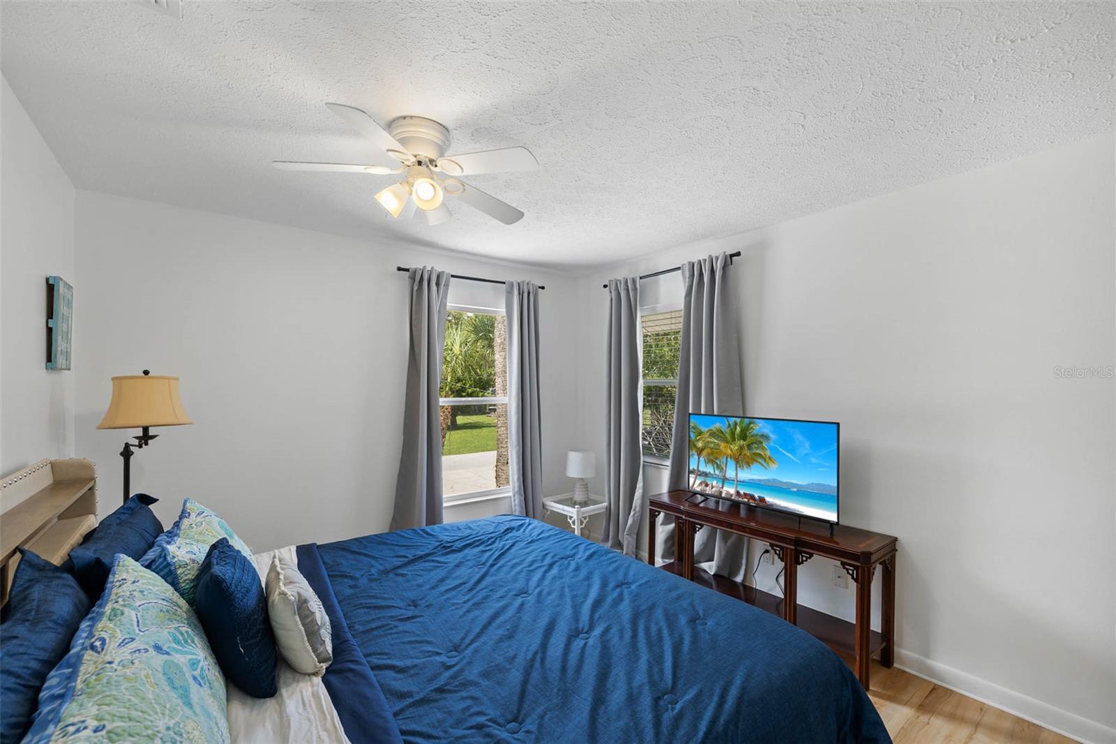 Image 13 of 42 For 7244 Coventry Court