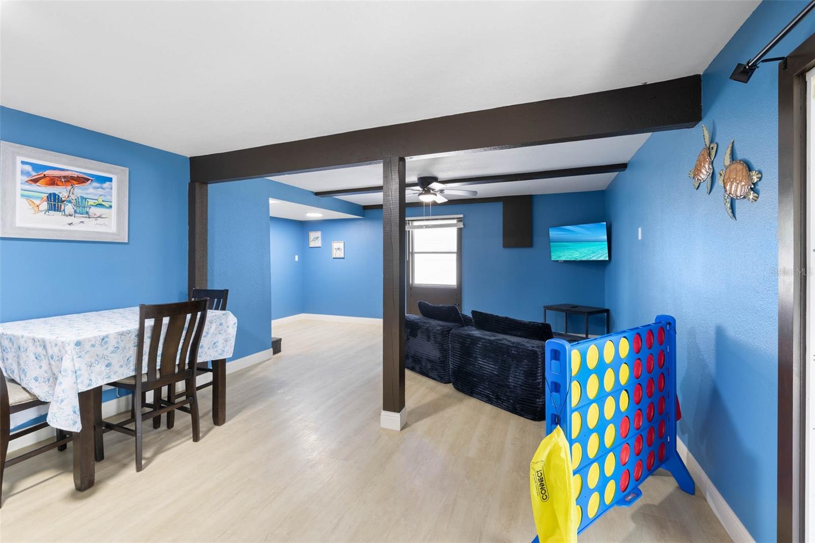 Image 31 of 42 For 7244 Coventry Court