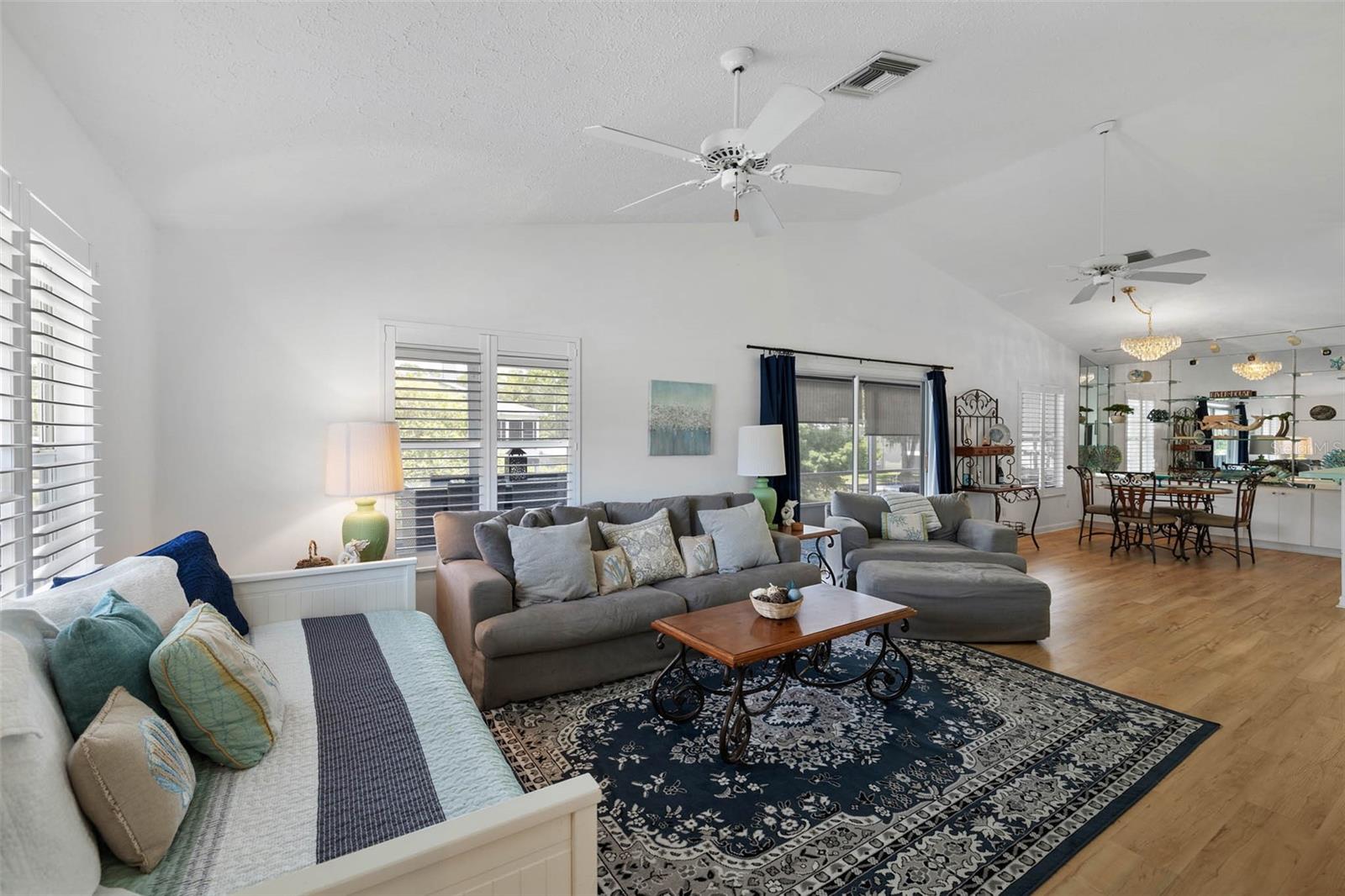 Image 8 of 42 For 7244 Coventry Court