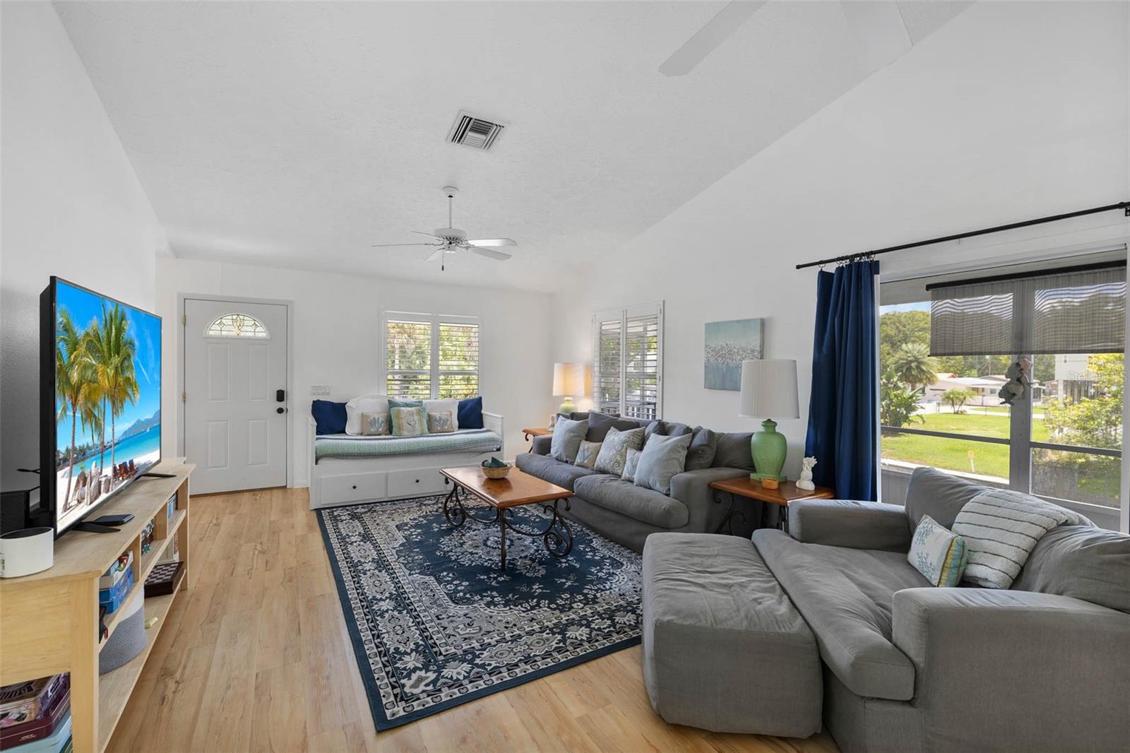 Image 9 of 42 For 7244 Coventry Court