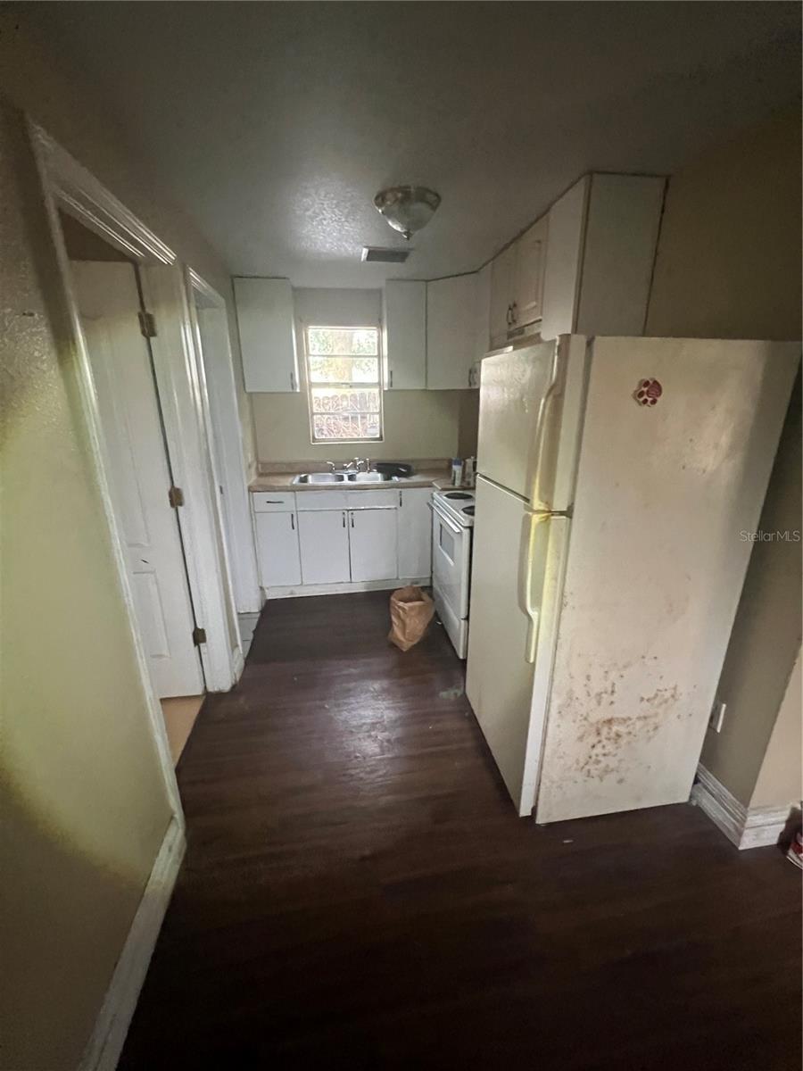 Image 8 of 8 For 1208 Chilkoot Avenue