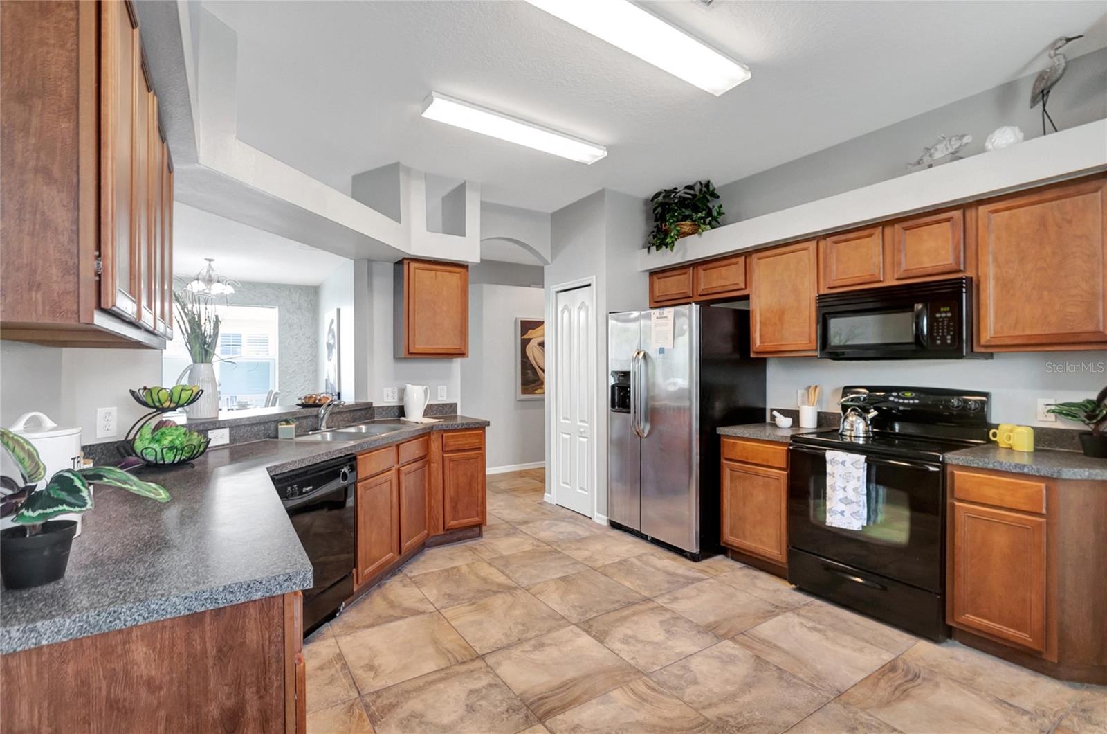 Listing photo id 25 for 27443 Edenfield Drive