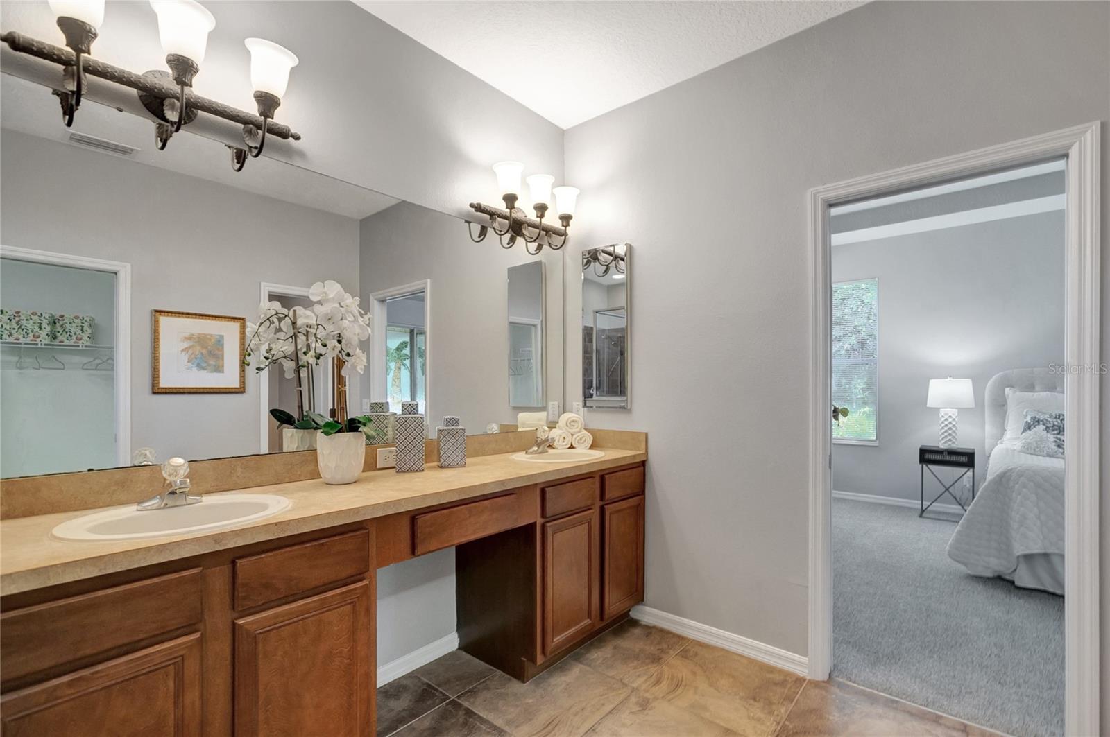 Listing photo id 36 for 27443 Edenfield Drive