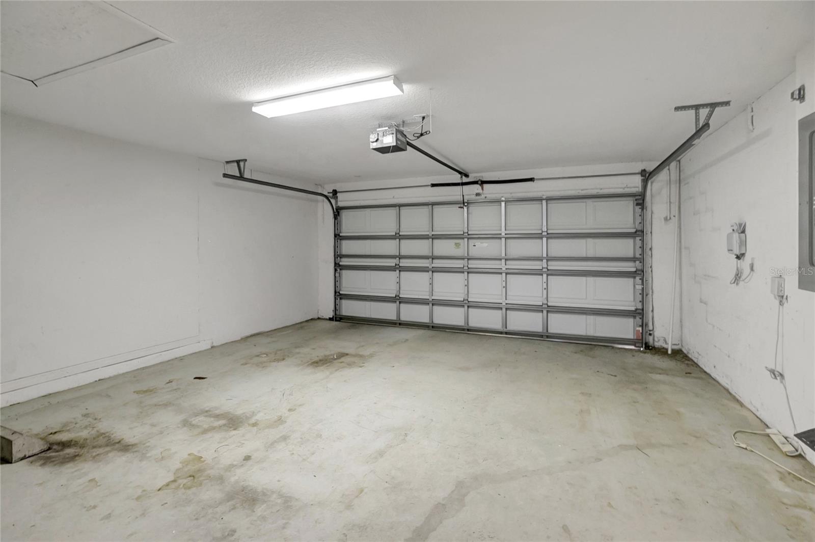 Listing photo id 42 for 27443 Edenfield Drive