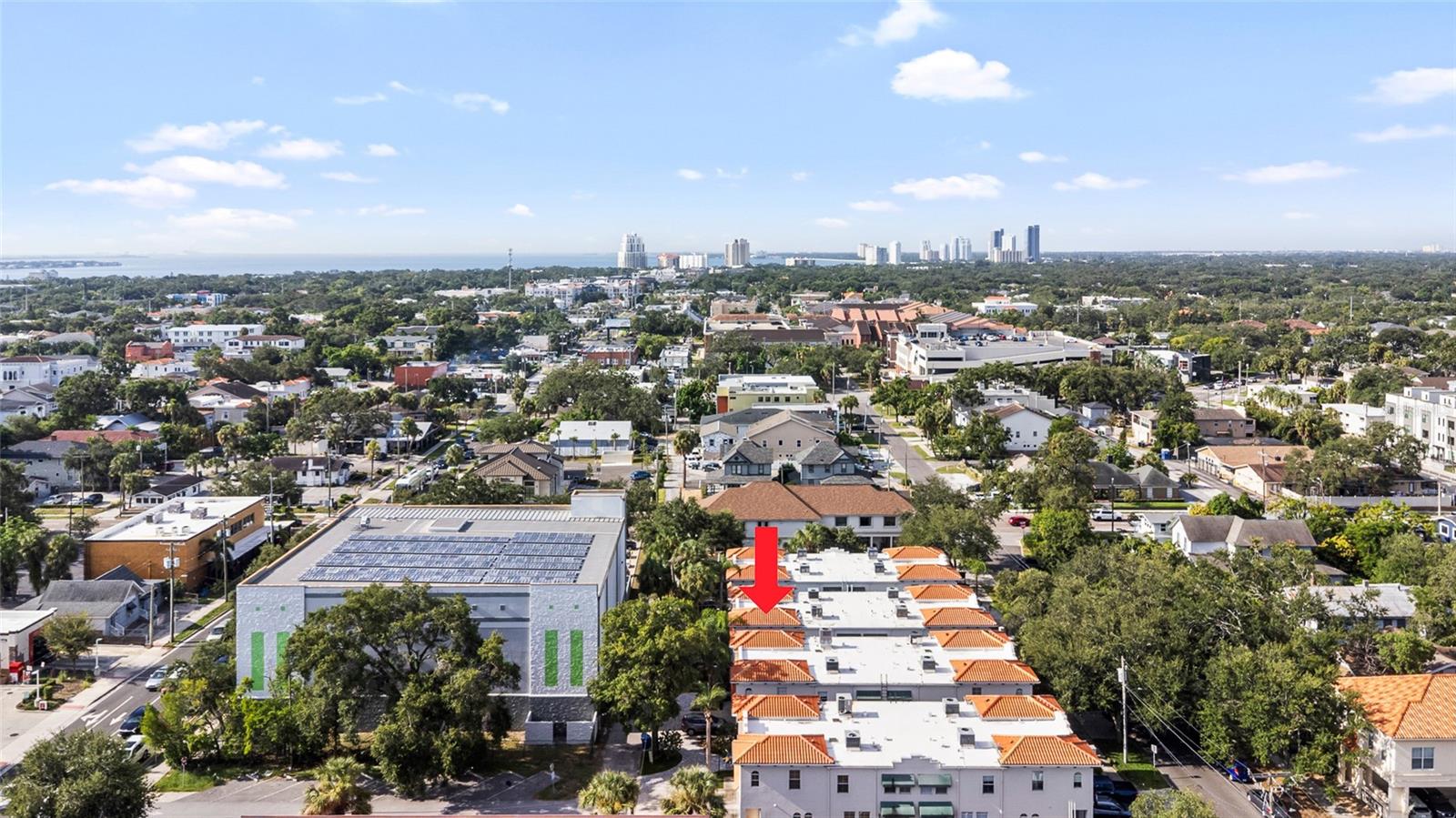 Listing photo id 16 for 104 Moody Avenue 3