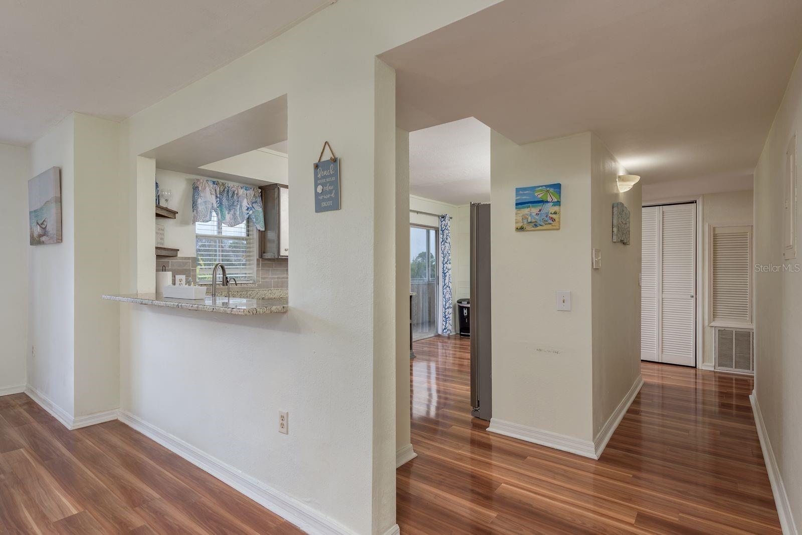 Image 13 of 39 For 5557 Sea Forest Drive 118