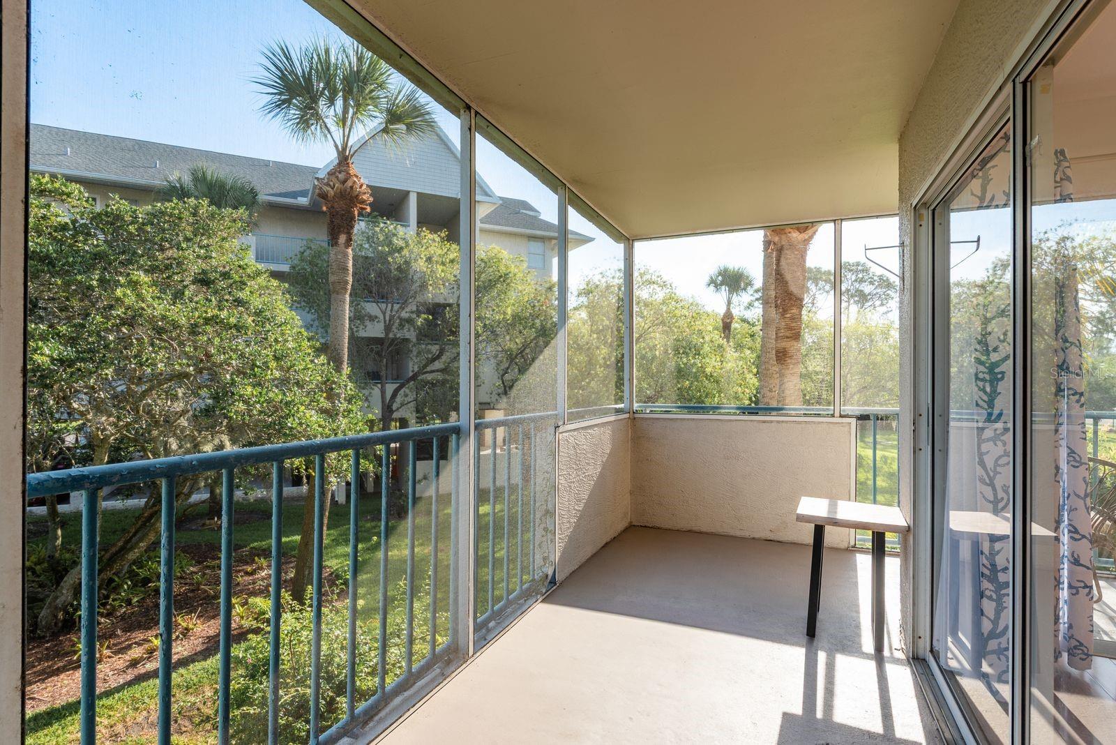 Image 31 of 39 For 5557 Sea Forest Drive 118