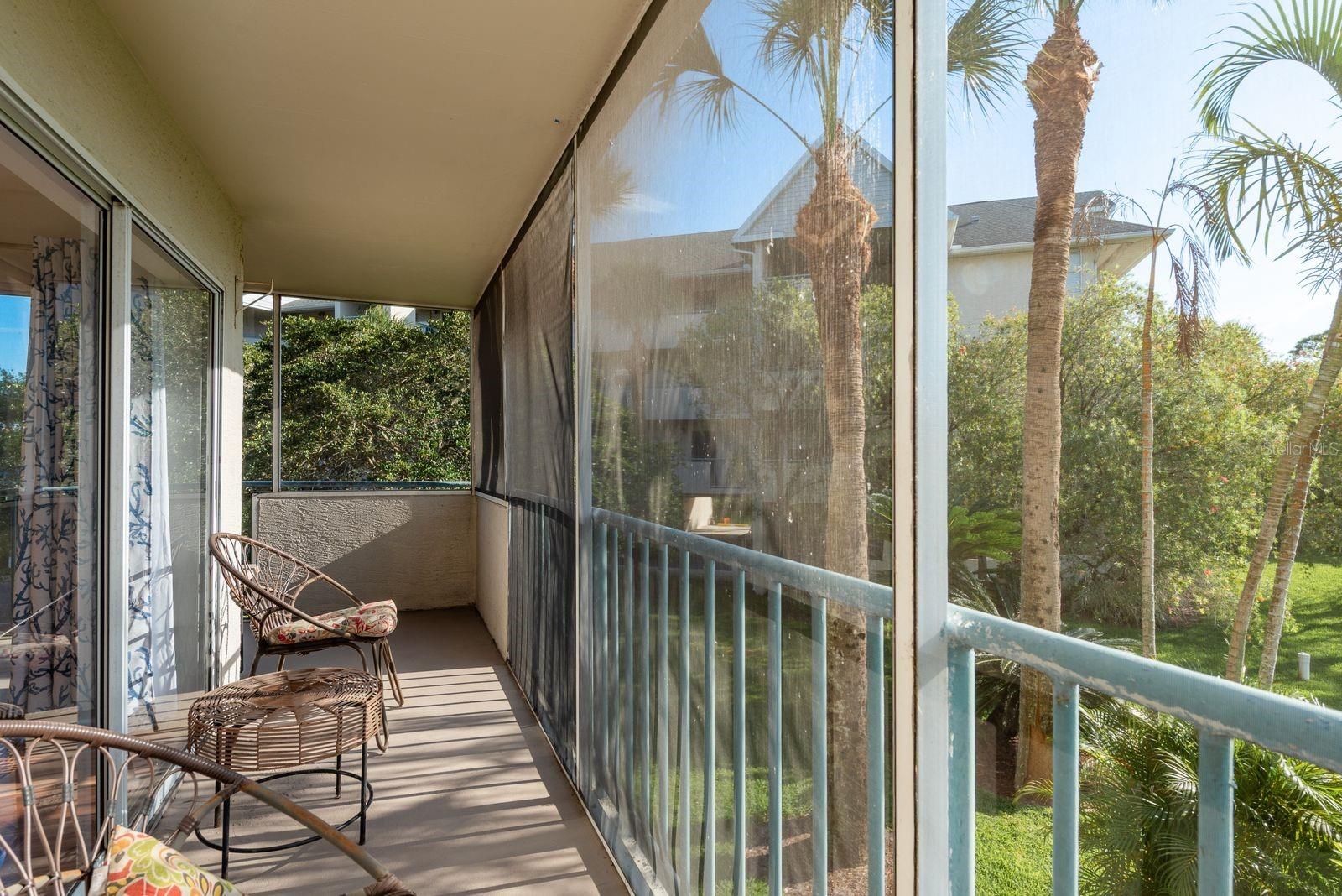 Image 33 of 39 For 5557 Sea Forest Drive 118