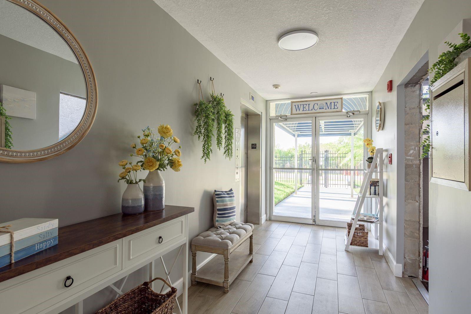 Image 4 of 39 For 5557 Sea Forest Drive 118