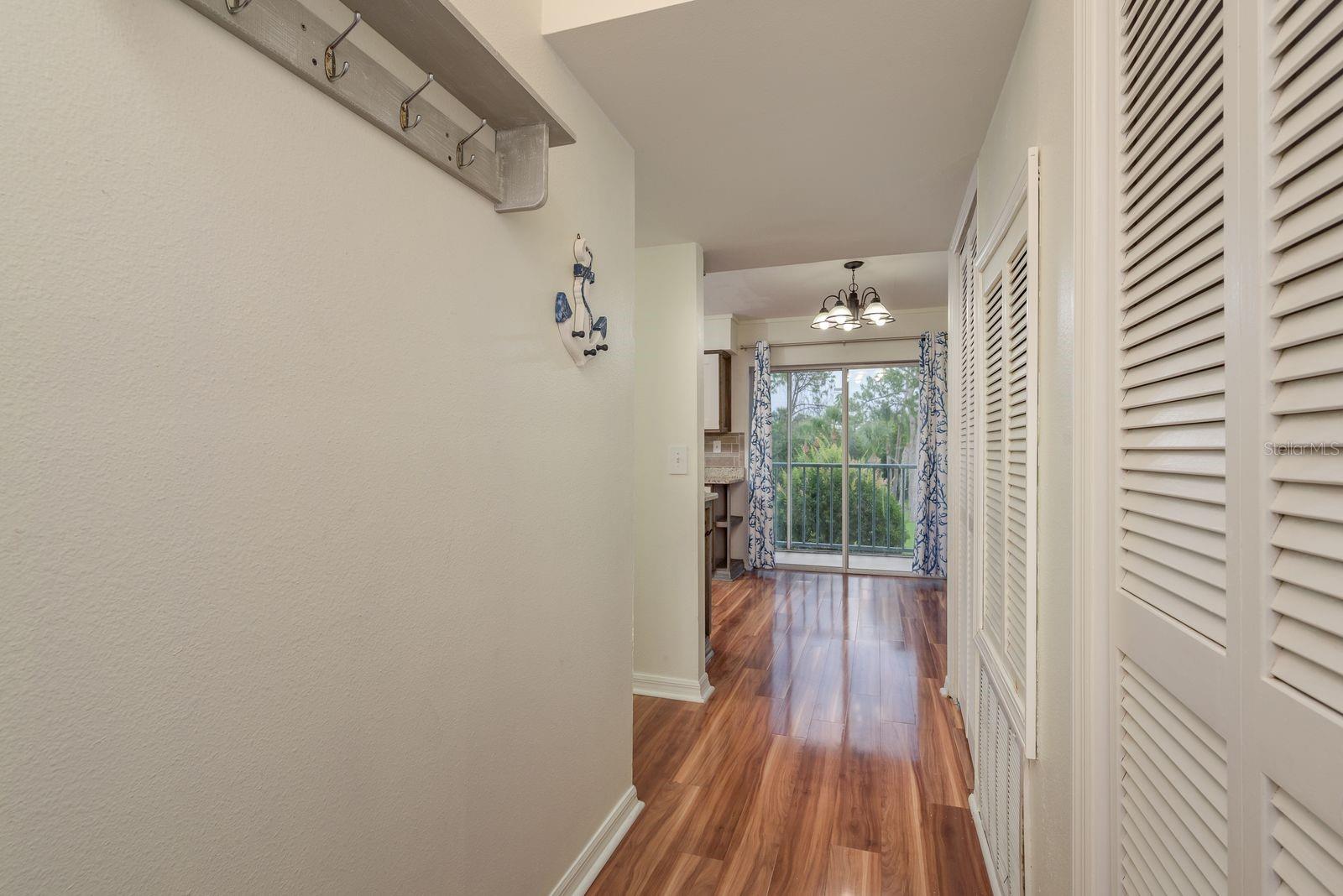 Image 8 of 39 For 5557 Sea Forest Drive 118