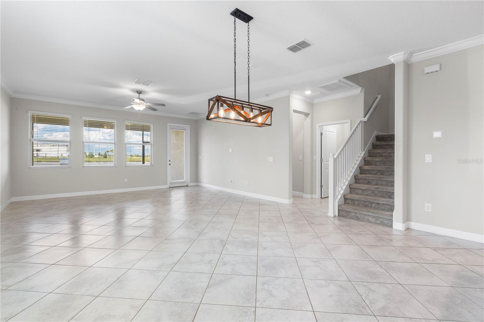 Image 17 of 79 For 9173 Shadyside Lane